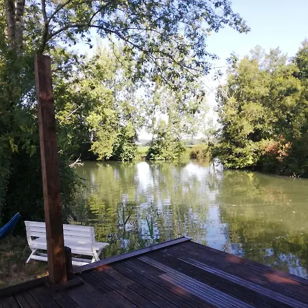 Le Buguet Apartment