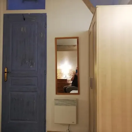 Le Buguet Apartment *