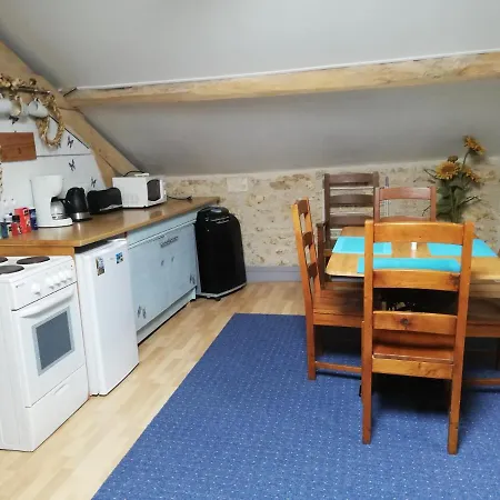 Le Buguet Apartment